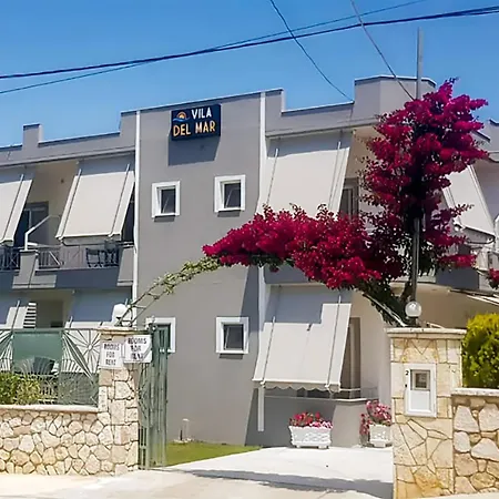 Apartahotel Del Mar Ksamil