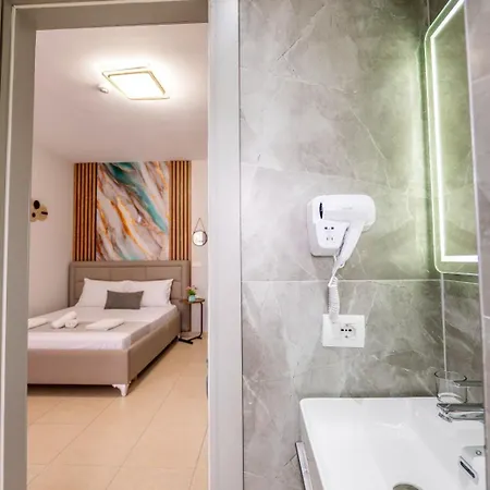 Del Mar Aparthotel