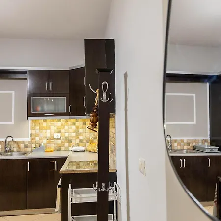 شقة فندقية Del Mar 3*